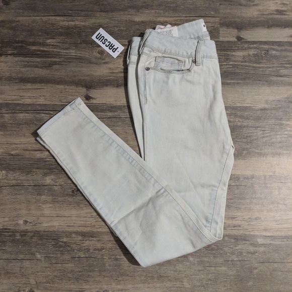PacSun Denim - Pacsun Bullhead denim co skinny jeans.